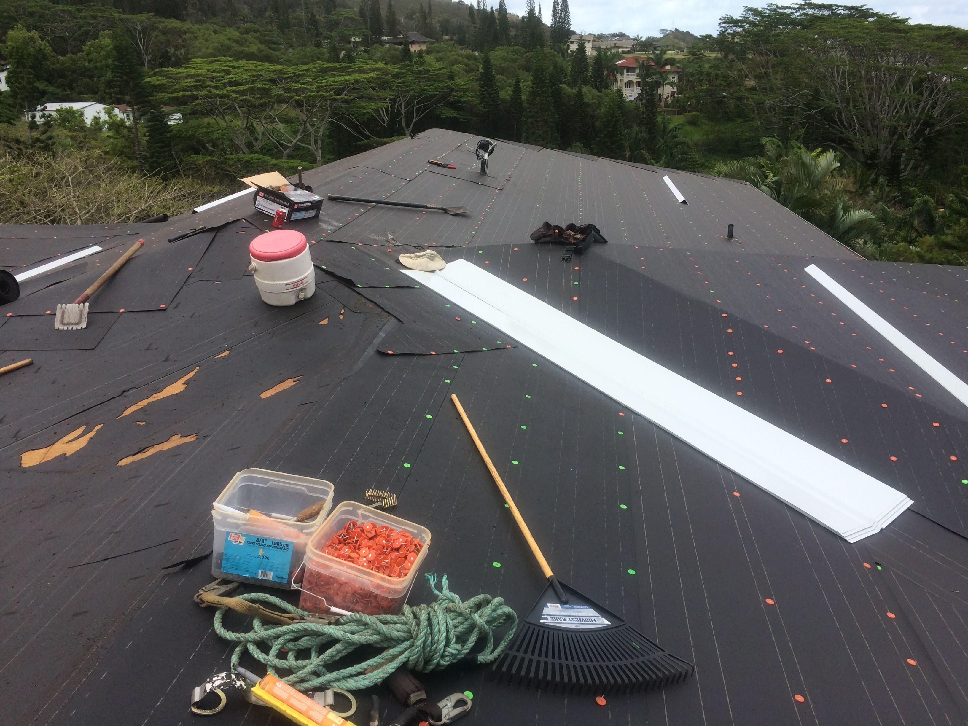 Roofing contractor directory